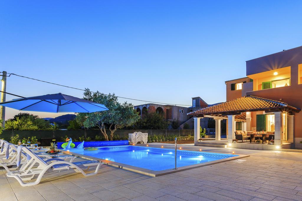 Villa Rusula Rudine  Bagian luar foto