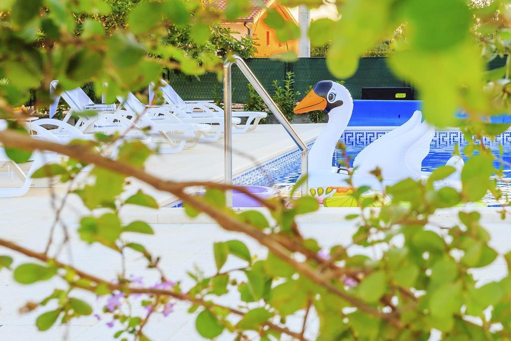 Villa Rusula Rudine  Bagian luar foto