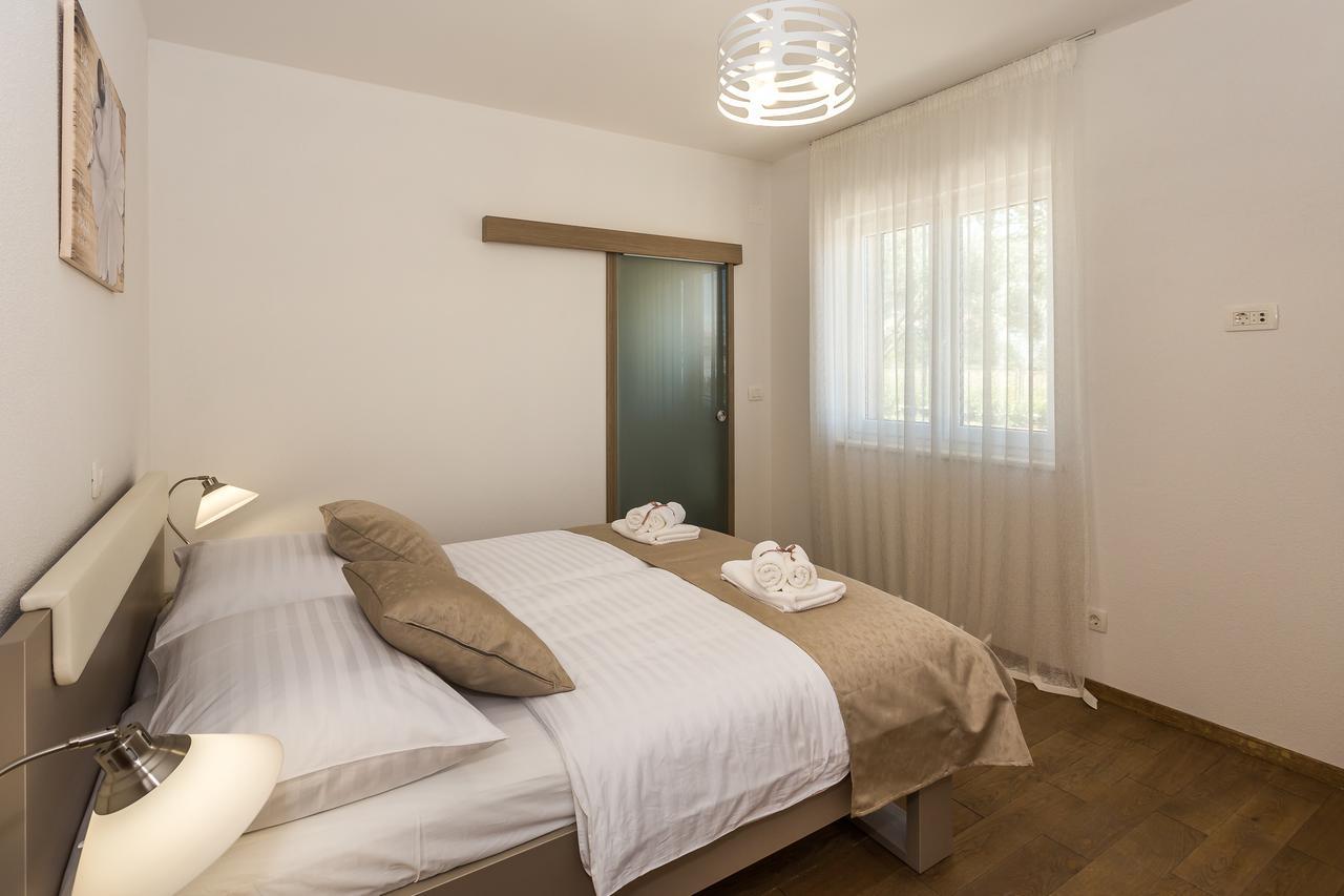 Villa Rusula Rudine  Bagian luar foto